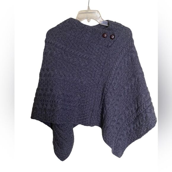 Aran Craft Fisherman Cable Knit Poncho Gray Irish Soft Merino Wool OS Nautical - Picture 7 of 13